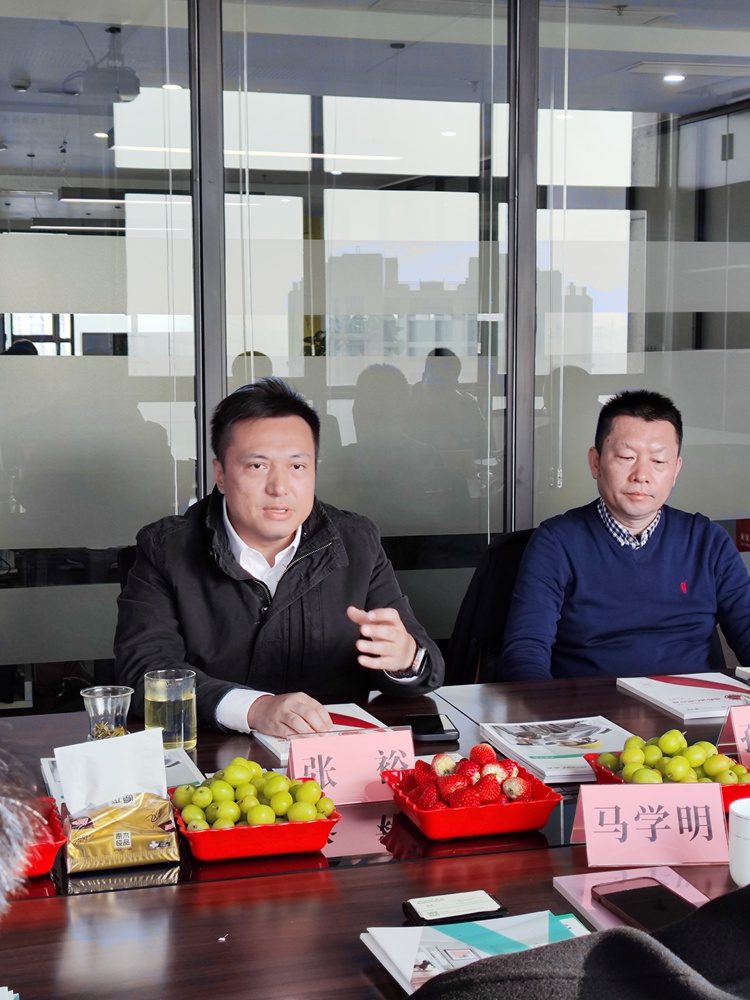 Lideranças da Câmara Imobiliária da China visitam a sede da Jason em Xangai
