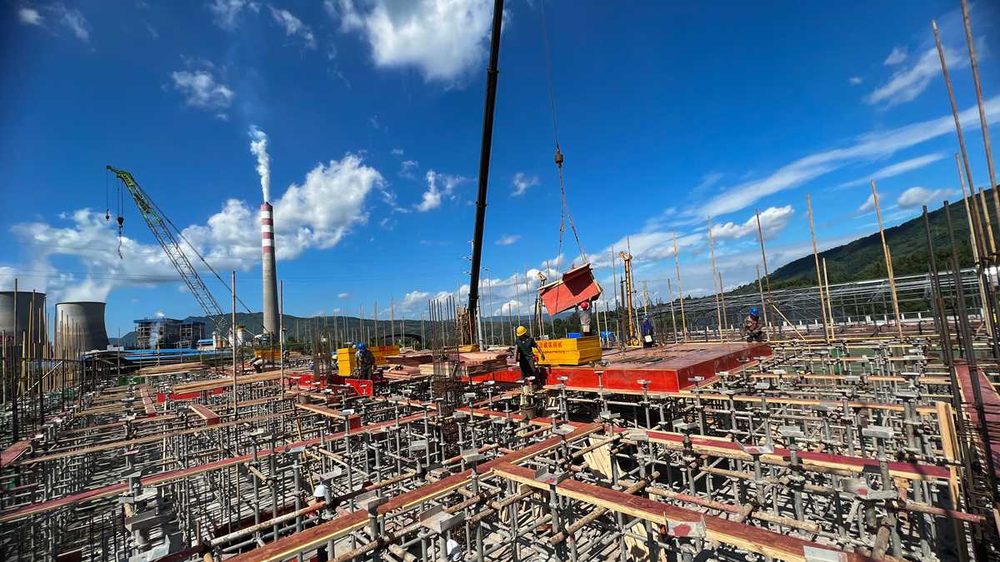 Fábrica da Jason em Chongqing em obras: fundações avançando e o futuro tomando forma